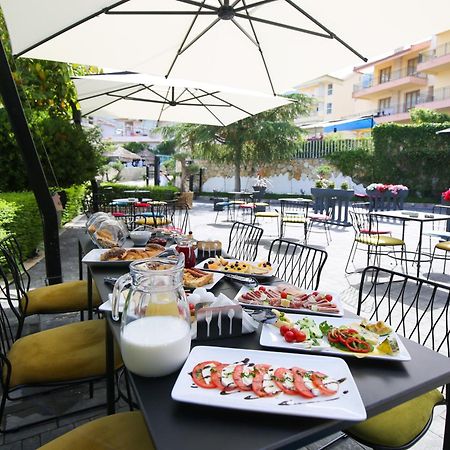 Hotel The Hart Wlora Zewnętrze zdjęcie