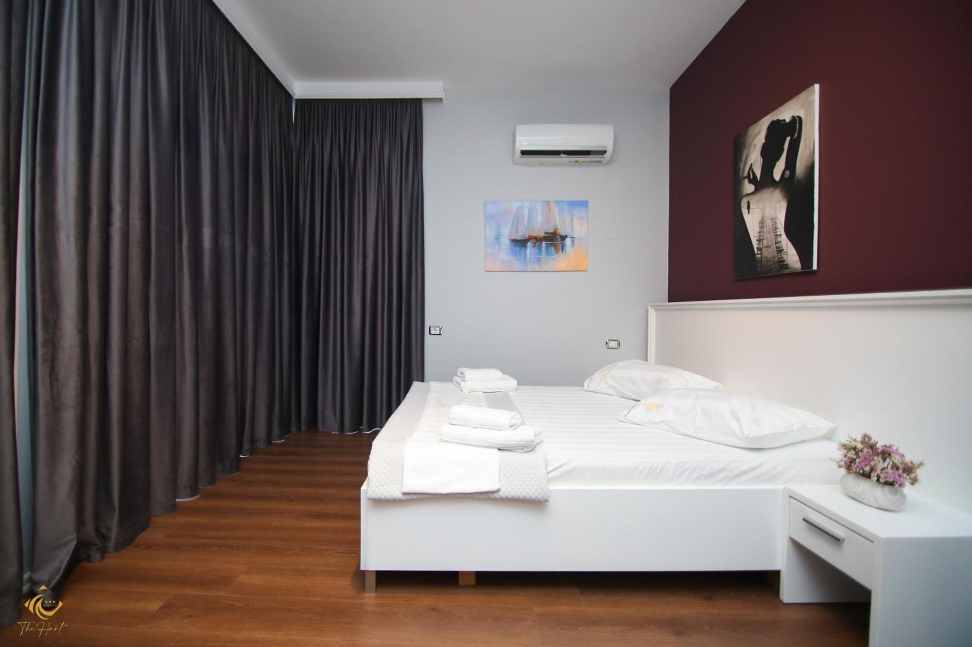 Hotel The Hart Wlora Zewnętrze zdjęcie